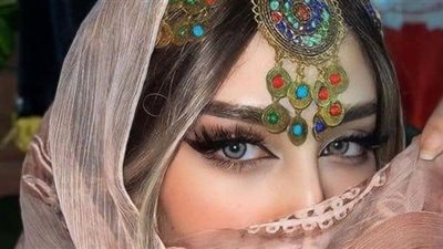رواية البلورة الورديه