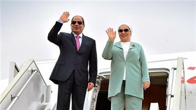 ابنة الرئيس السيسي ټخـ,,ـطف الأنظار بجمالها في أول ظهور لها