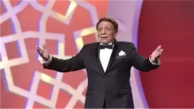هذه هي الفنانة الوحيدة التي أقسم عادل إمام بأن لا تعمل معه طوال حياته بعد ماشاهد ماقامت به بأحد افلامه !! لن تصدق ماذا فعلت به!!