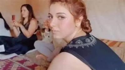 زوج منع زوجتة من برنامج فيس بوك