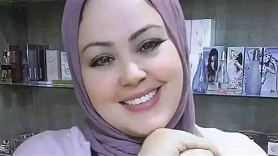 امرأة لا تستطيع النظر إلى زوجها