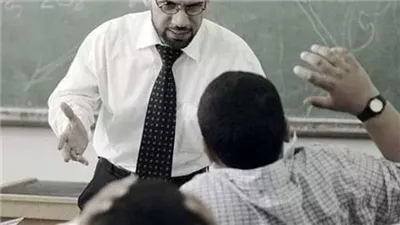ضړب المدرس تلميذًا لسوء سلوكه