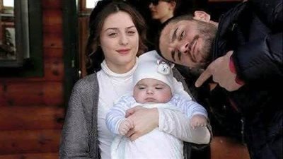 مواطن تركي متزوج من عشرون عاما 