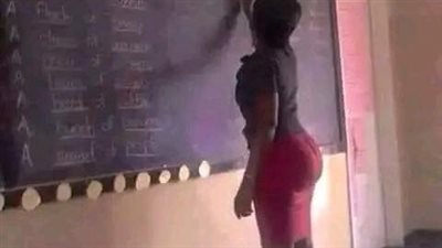 سأل تلميذ صغير مدرسته اذا كان بامكانه التكلم معها بعد انتهاء الحصص