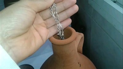 حكم الشرب من إناء به قطعة فضة للتداوي