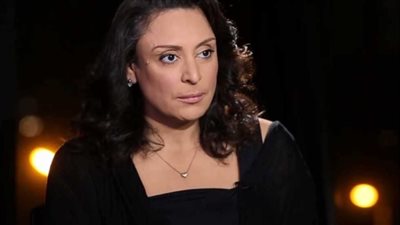 الناس كلها حزينة للى حصل للاعلامية منى عراقي