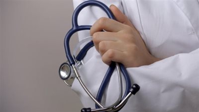 الأصابع : بسبب عدوى بكتيرية، تقليم الأظافر بشكل خاطئ