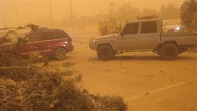 عاصفة رملية في ليبيا تحــظر التجوال وتوقف الرحلات