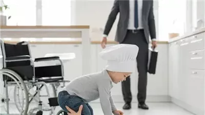 المليونير تظاهر بالسفر ورجع لقى الکاړثة في المطبخ!